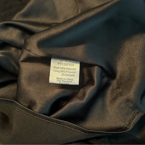 Parker Short Sleeve Lace & Lace Up Front Tiered Ruffled Black Lined Midi Dress - Picture 11 of 16